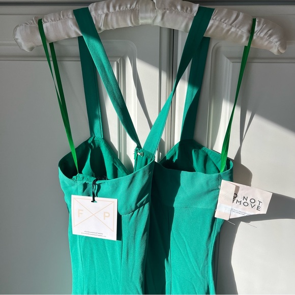 NWT Fame And Partners Light Green Prom Maxi Dress - Picture 9 of 12